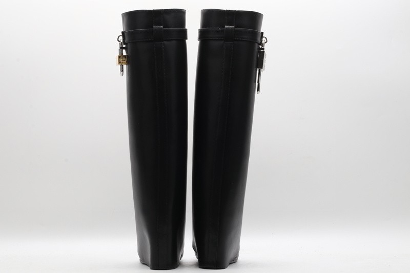GIVENCHY LEATHER BOOTS GC000005