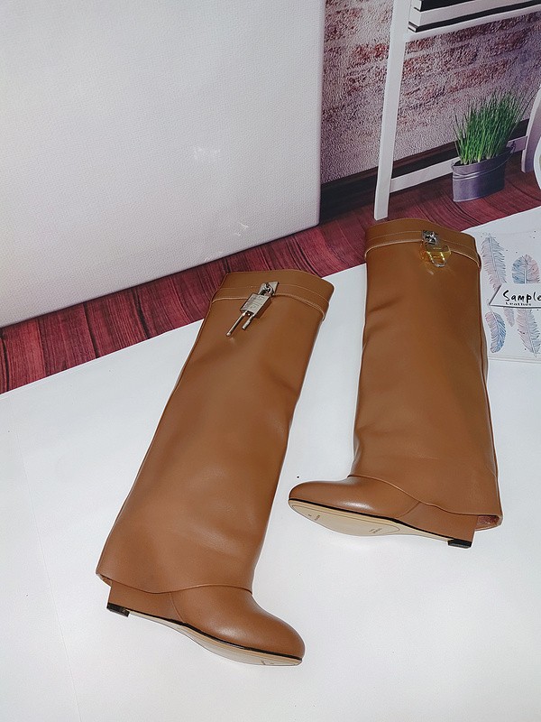 GIVENCHY LEATHER BOOTS GC000004