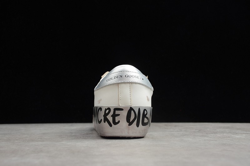 Golden Go*e GG000003