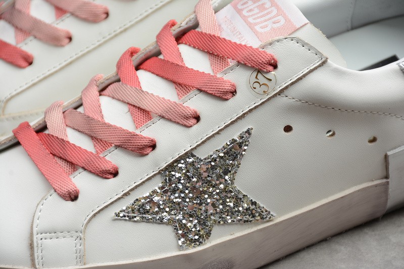 Golden Go*e GG000003