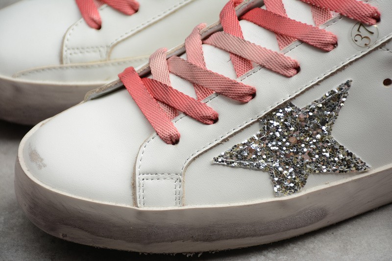 Golden Go*e GG000003