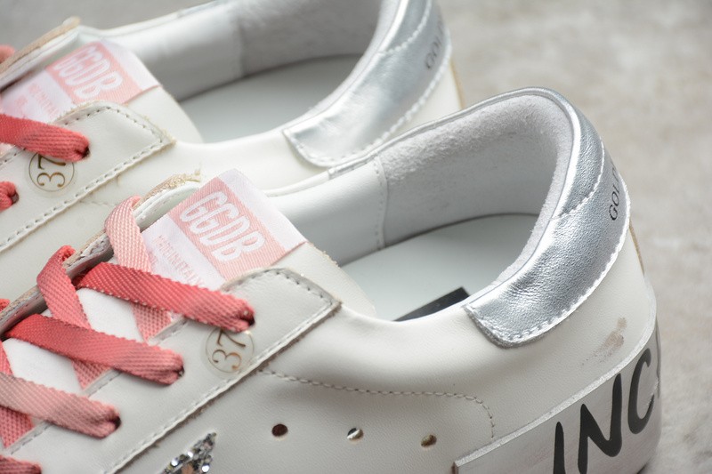 Golden Go*e GG000003