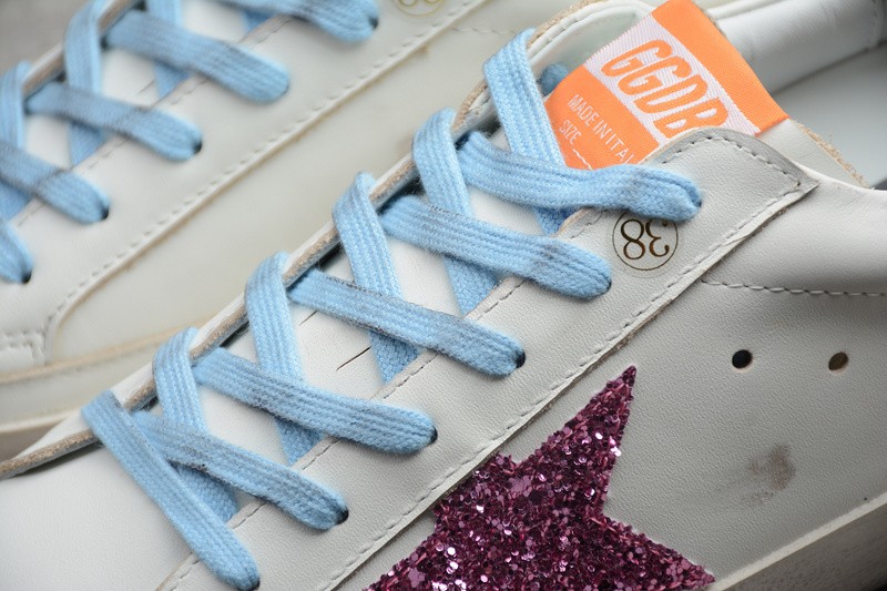 Golden Go*e GG000002