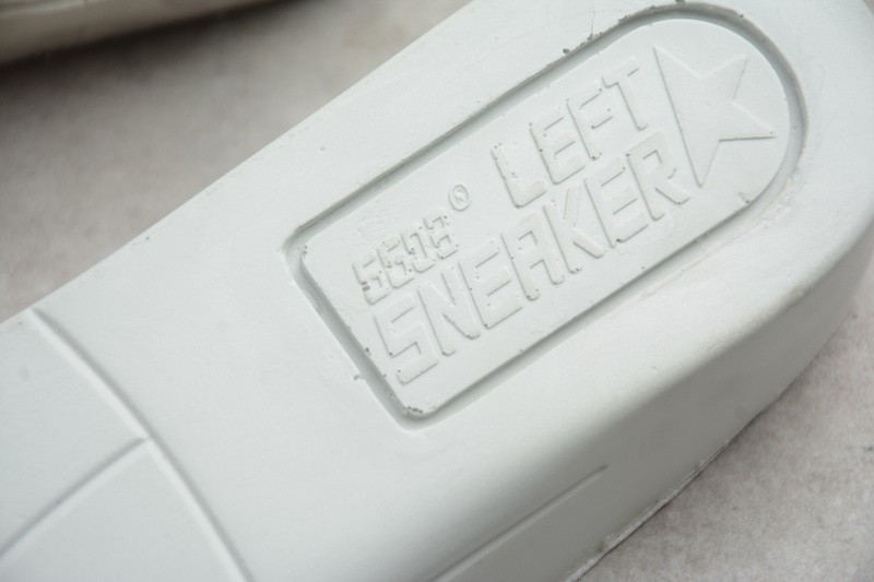 Golden Go*e GG000002