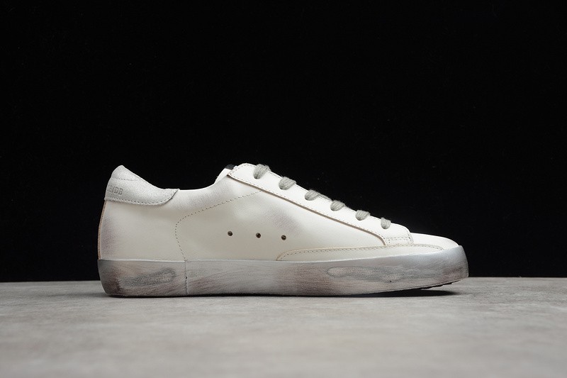 Golden Go*e GG000001