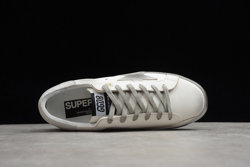 Golden Go*e GG000001