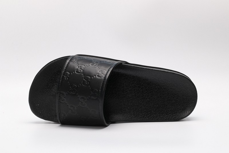G*u*i* Sandal111