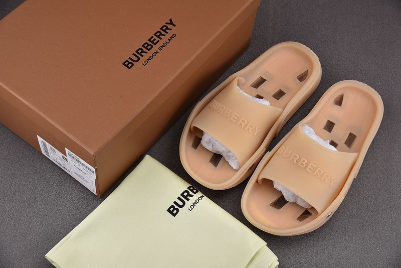 BURBER*Y Sandal8