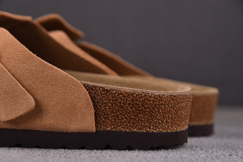BIRKENSTOCK SANDALS 9