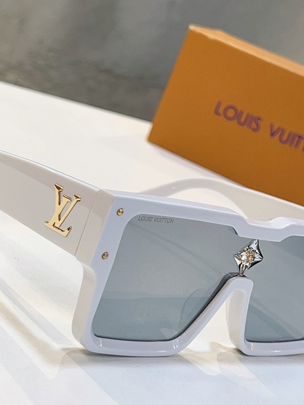LV SUNGLASSES 14