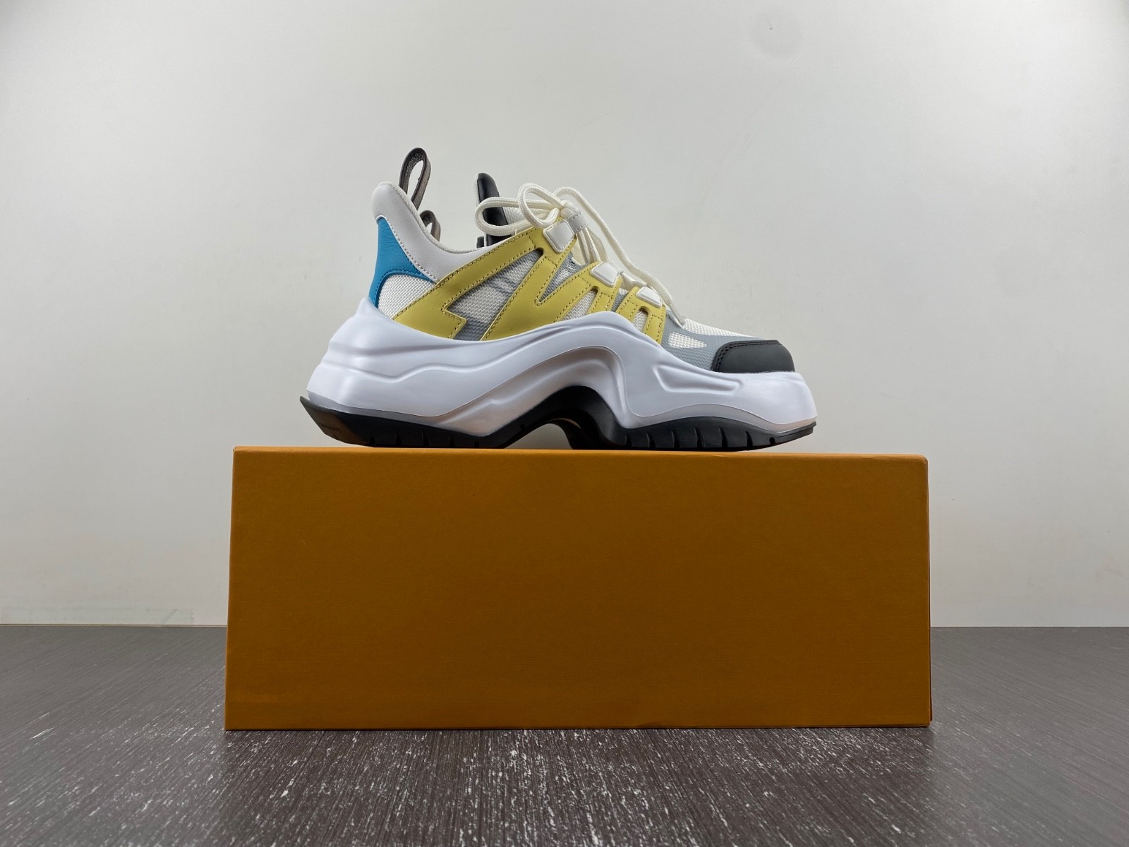 L&V snekaers L0000154