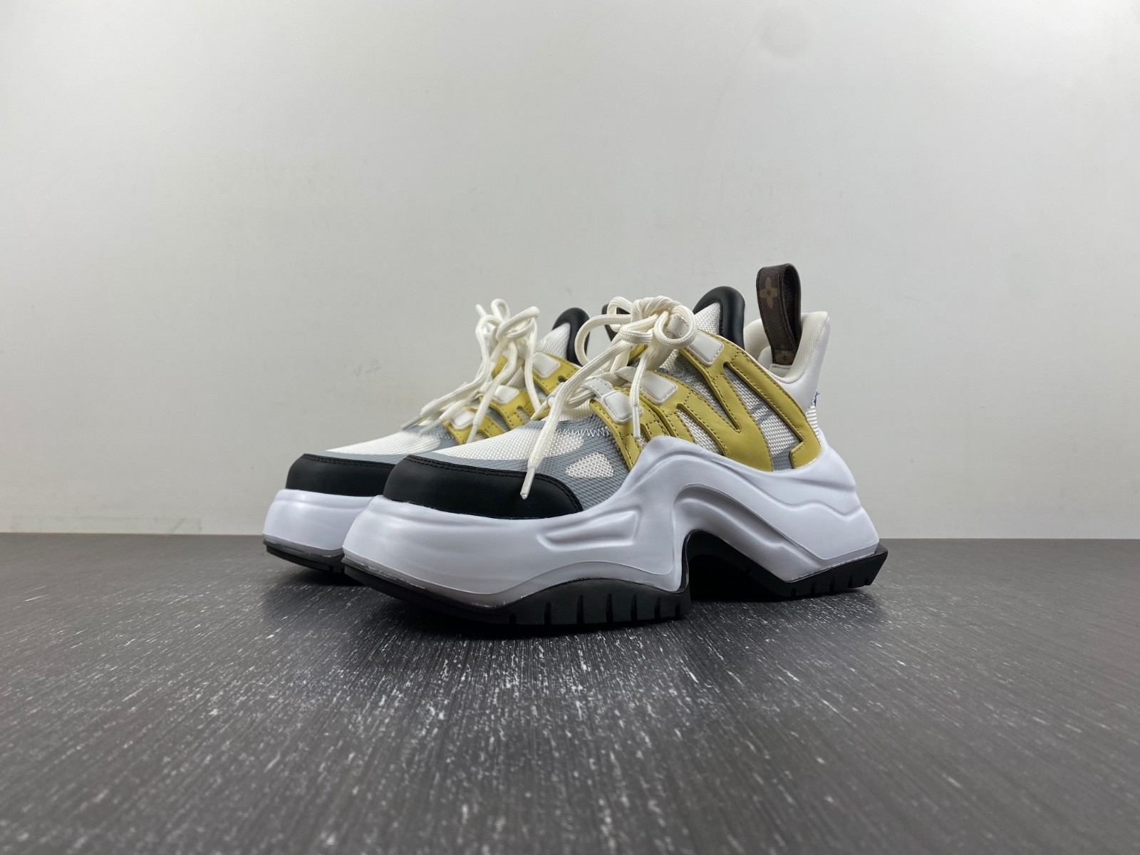 L&V snekaers L0000154