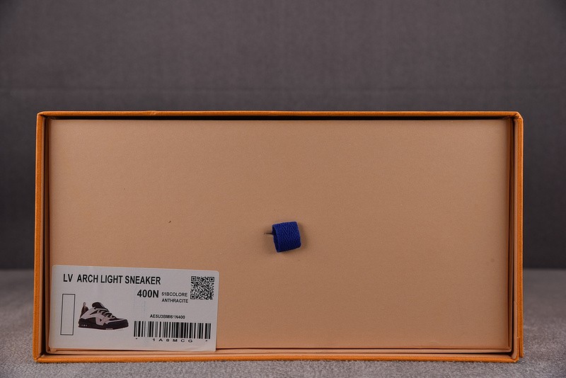 L&V snekaers L0000139