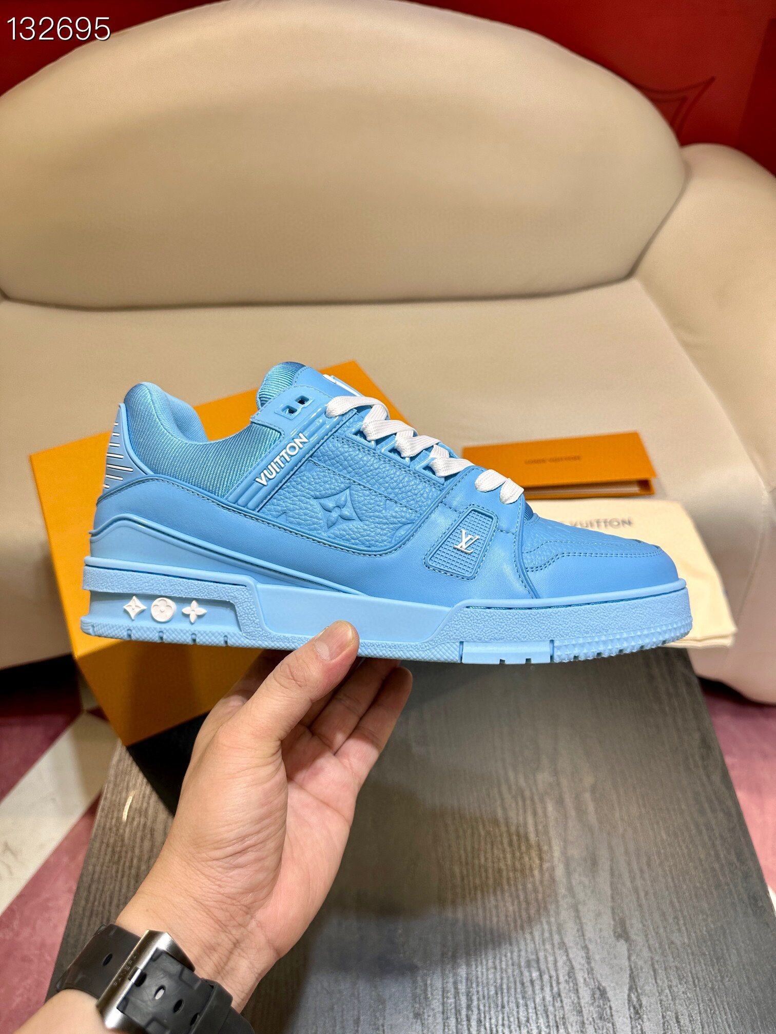 L&V snekaers L0000089