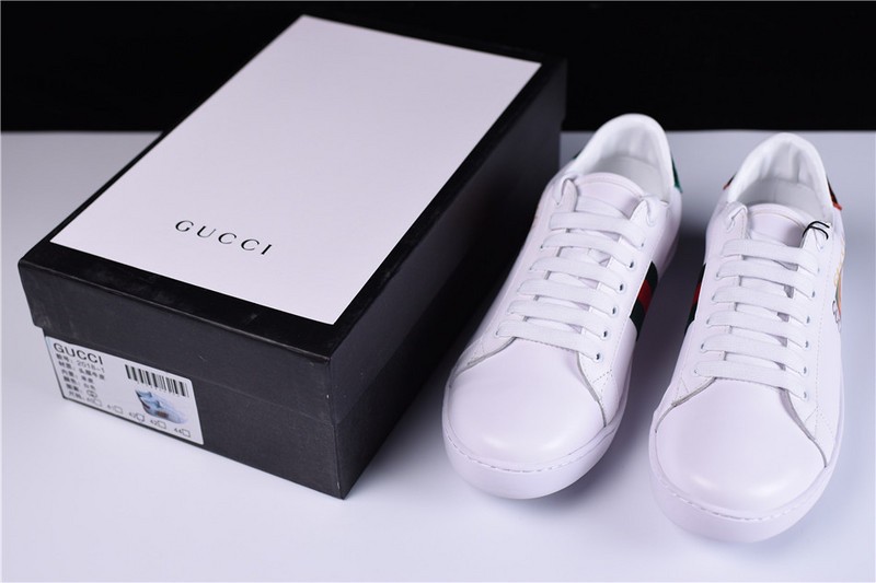 G*u*i ACE EMBROIDERED LOW-TOP SNEAKER WITH GG LOGO