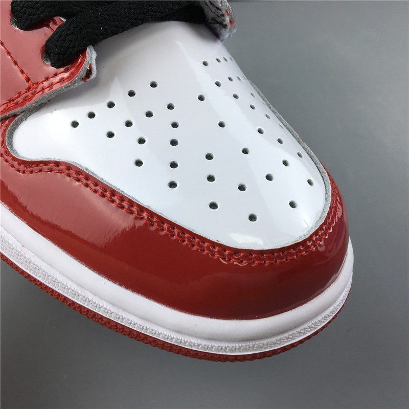 Air Jordan 1 Fearless CK5666-100