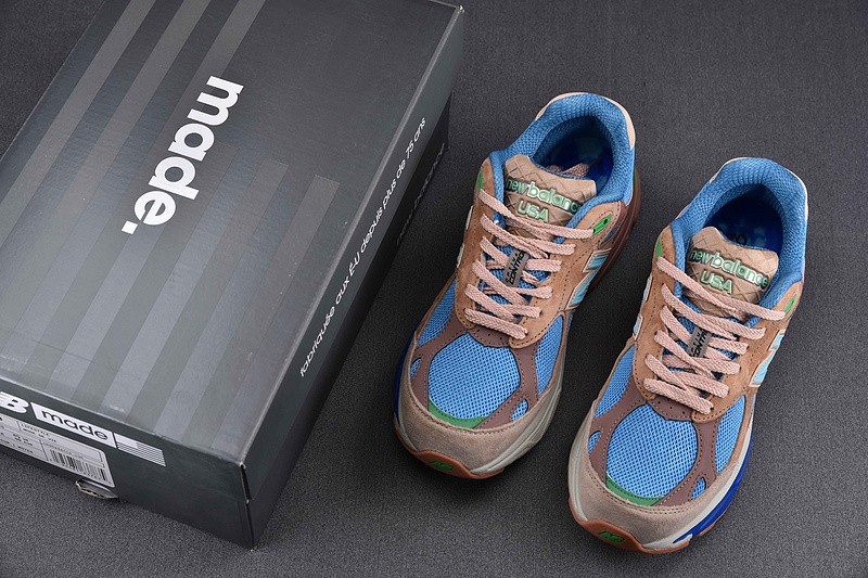 NEW BALANCE 992 NB000010