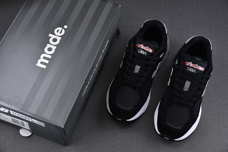 NEW BALANCE 992 NB000008