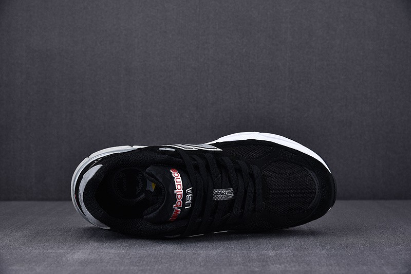 NEW BALANCE 992 NB000008