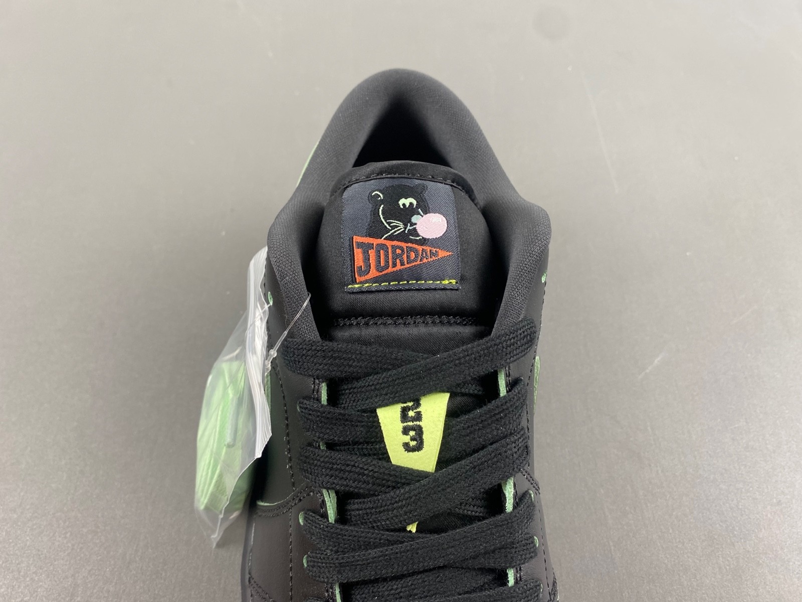 Air Jordan 1 Low "Black Cat Mascot" HM3690-001