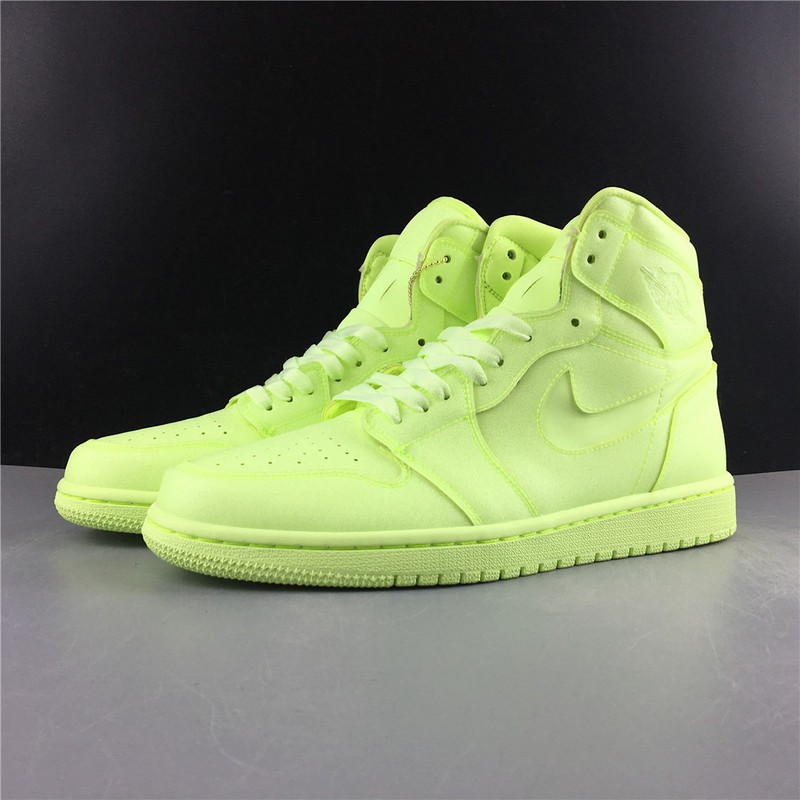Air Jordan 1 Retro High Barely Volt  AH7389-700