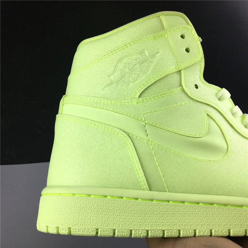 Air Jordan 1 Retro High Barely Volt  AH7389-700