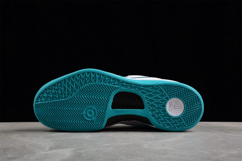 Nike Kobe 8 “Radiant Emerald” FQ3549-101