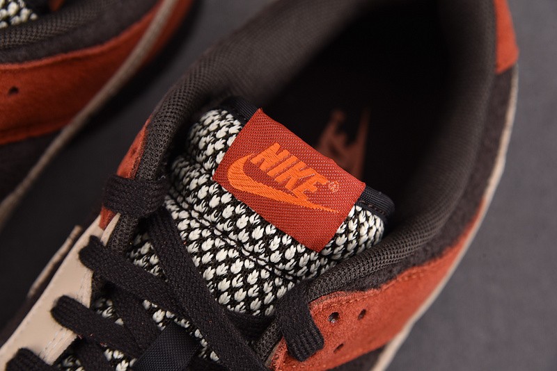 Nike Dunk Low Red Panda FV0395-200