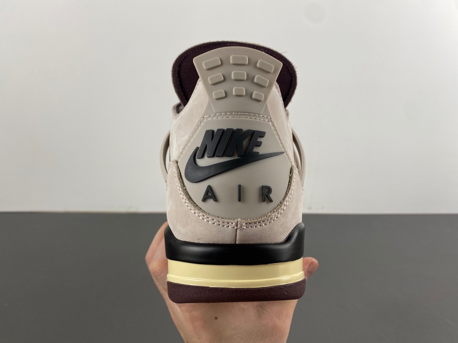 Air Jordan 4 A Ma Maniére Fossil Stone FZ4810-200