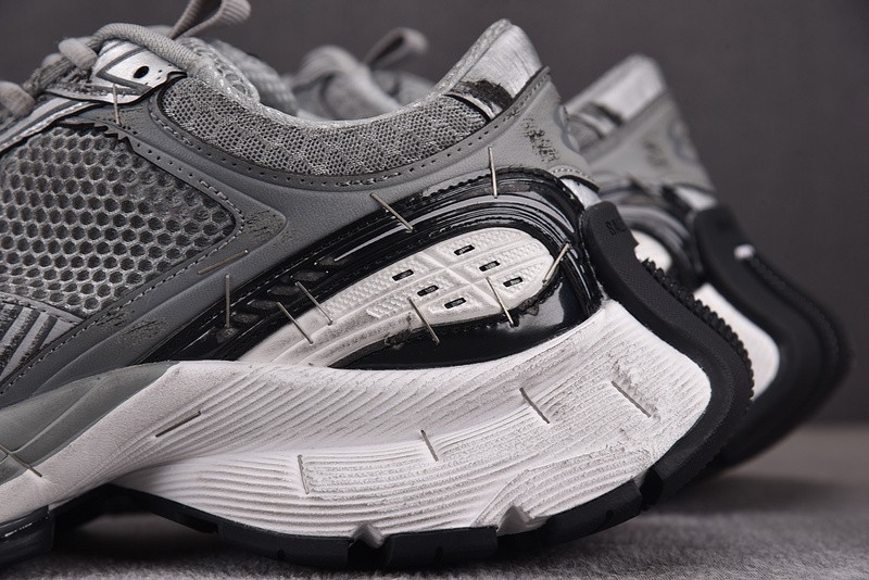 SNEAKER STAPLER 7000011