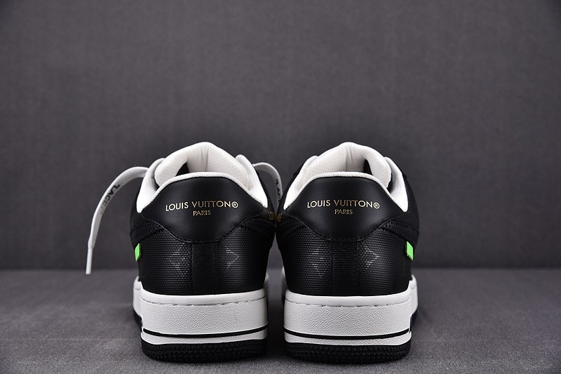 NIKE LOW AIR FORCE 1 X black white