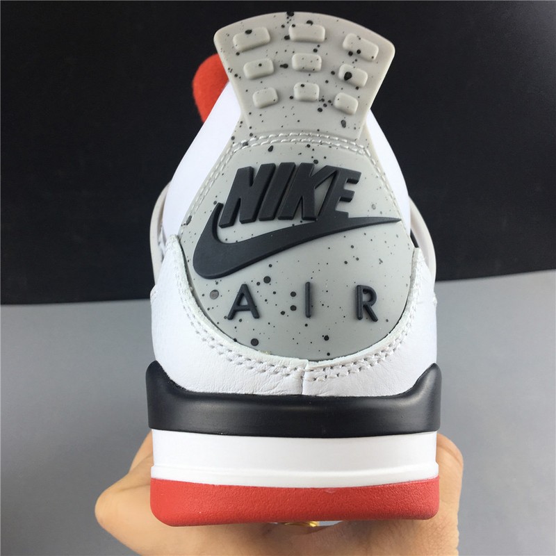 Air Jordan 4 