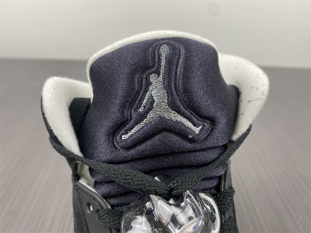 AIR JORDAN 5 RETRO OREO 136027-035