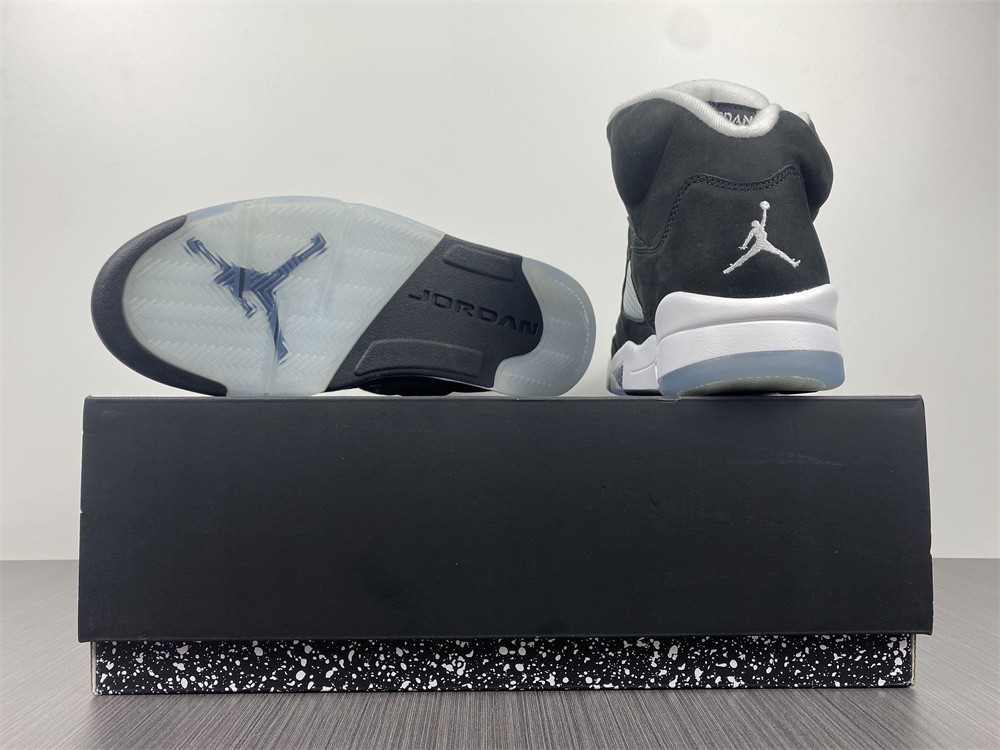 AIR JORDAN 5 RETRO OREO 136027-035