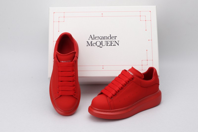 Ale*d*r MCQ25