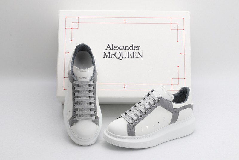 Ale*d*r MCQ24