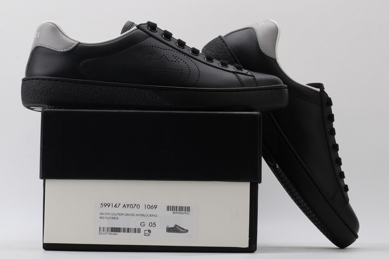 G*u*i* Trainer Sneaker56