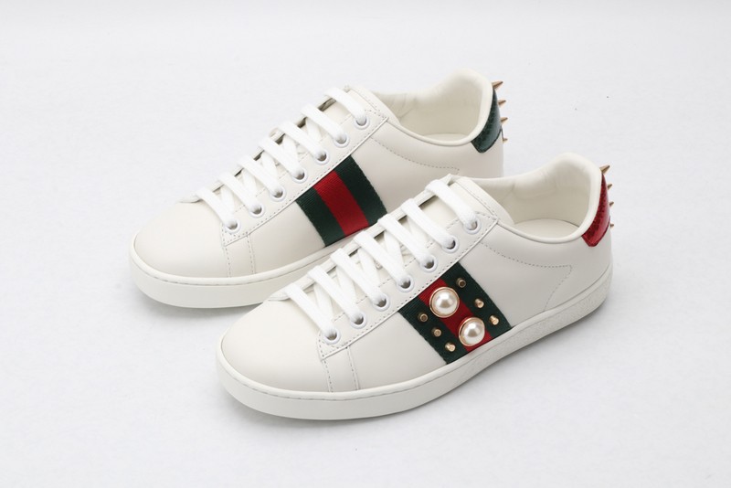 G*u*i* Trainer Sneaker54