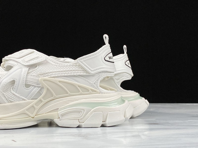 Track 4.0 Sandals white 617542 W2CC1 9000