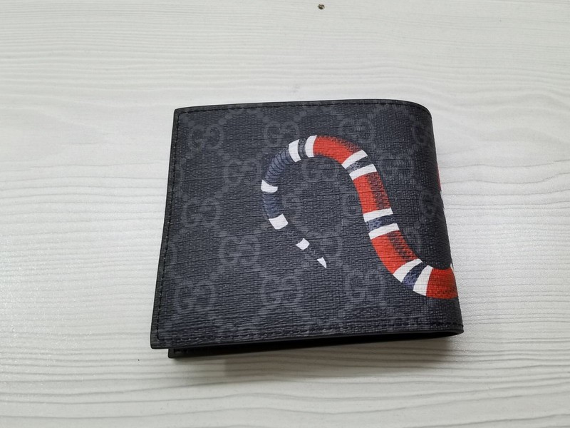 G*u*i* SNAKE BLACK WALLETS