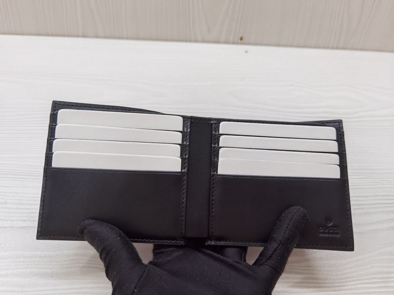 G*u*i* SNAKE BLACK WALLETS