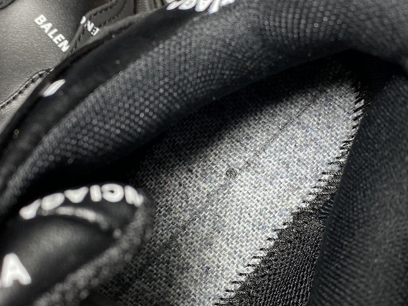 TRIPLES TRAINER SNEAKERS letters 2000015