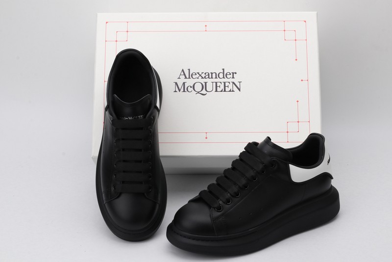 Ale*d*r MCQ8