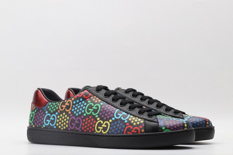 G*u*i* Trainer Sneaker49