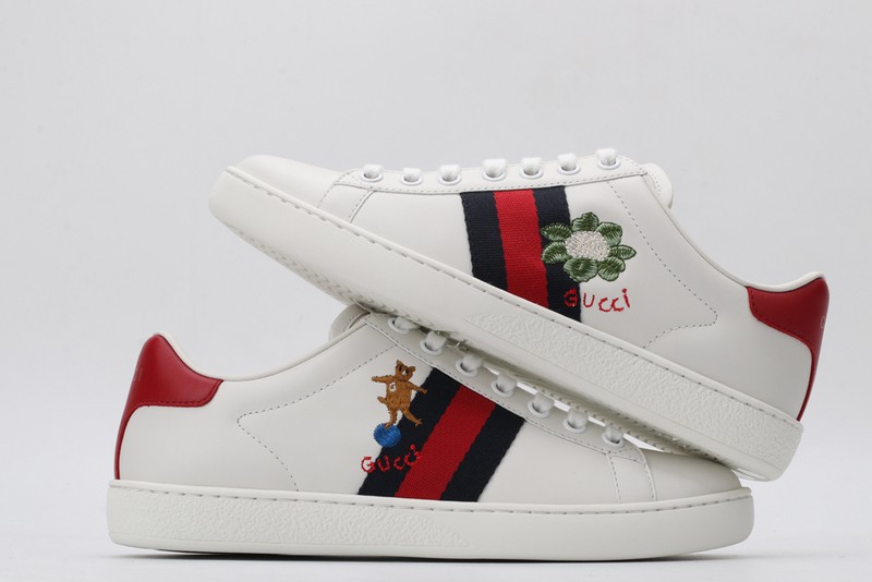 G*u*i* Trainer Sneaker44