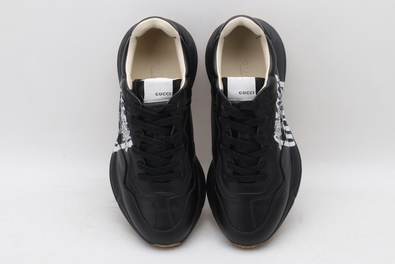 G*u*i* Trainer Sneaker38