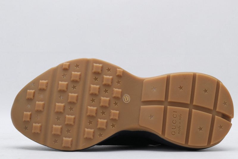 G*u*i* Trainer Sneaker38