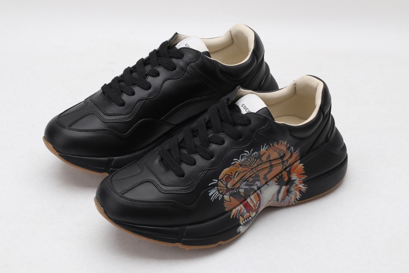 G*u*i* Trainer Sneaker36