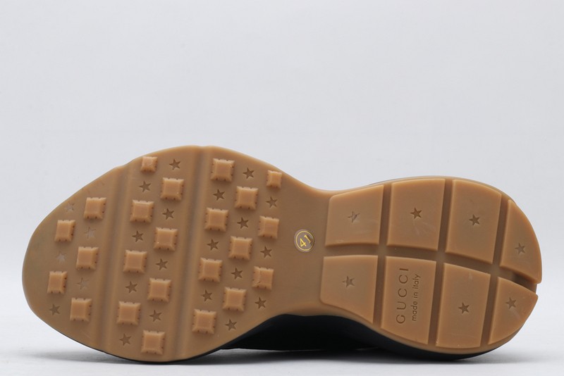 G*u*i* Trainer Sneaker35