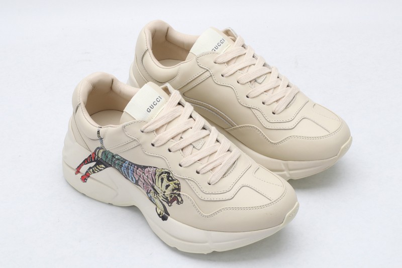 G*u*i* Trainer Sneaker30